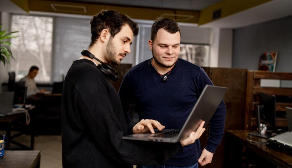 Laptopy Lenovo ThinkPad są znane na całym świecie z ich wytrzymałości, niezawodności i wysokiej jakości wykonania